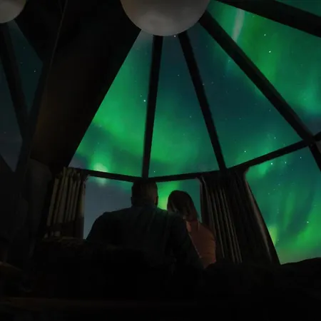 シャレー Luxury Aurora Glass Igloo, Hot Tub & Sauna *