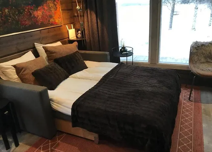 Luxury Aurora Glass Igloo, Hot Tub&sauna * Rovaniemi