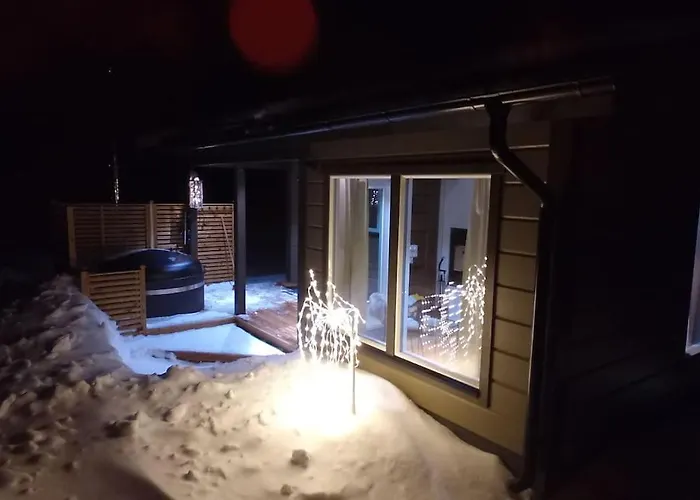 Luxury Aurora Glass Igloo, Hot Tub & Sauna