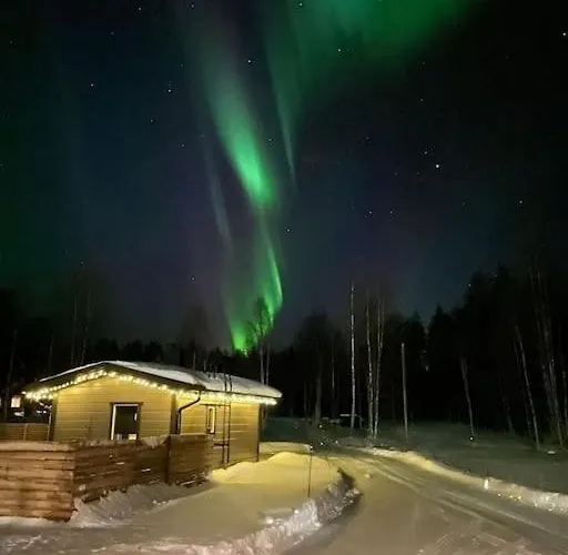 Luxury Aurora Glass Igloo, Hot Tub&sauna * Rovaniemi