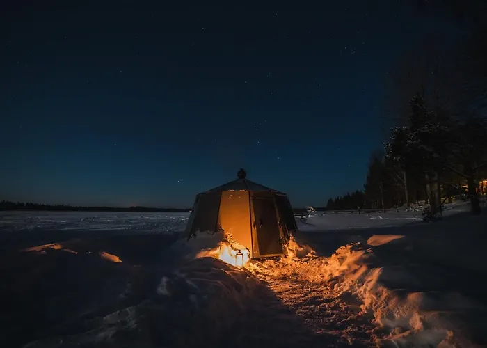 Luxury Aurora Glass Igloo, Hot Tub & Sauna Alpesi faház *