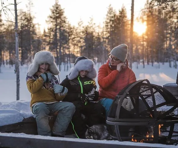 Luxury Aurora Glass Igloo, Hot Tub&sauna * Rovaniemi